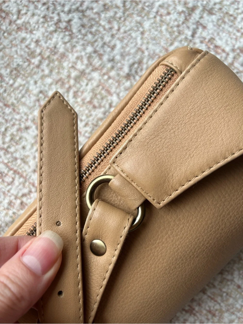 Mandrn Remy Leather Crossbody Belt Bag in Sand